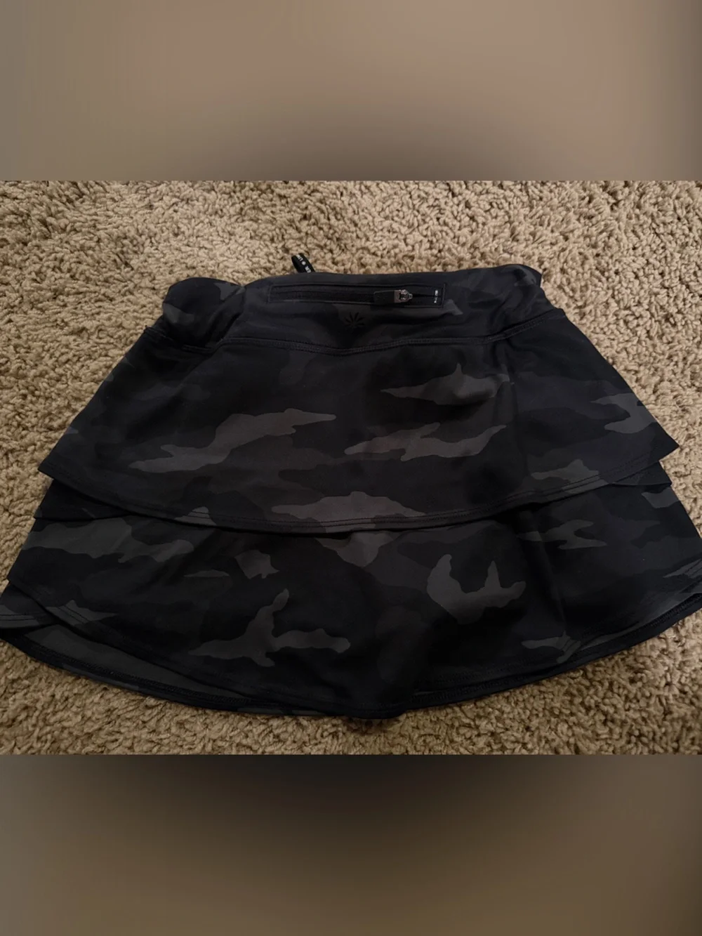 EUC Athleta Girls Sz. Small (7) Black Camo Lux Swing Skort